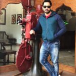 Bharath Instagram - Mrng peeps !!! Let’s get the day started !! #shooting #munnar Munnar Hill Station