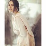 Bindu Madhavi Instagram - Outfit - @Etar_Textiles Earrings - @AmrapaliJewels H + M - @PinkyLohar Photography - @camerasenthil Styled by @Blueprint_By_Navya_Divya & @DesignByBlueprint