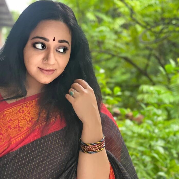 Actress Chandra Lakshman HD Photos and Wallpapers August 2021 - Gethu ...