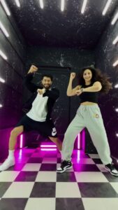 Daisy Shah Instagram - @shahdaisy 🤍 She is full of positivity and I must say that she's a natural dancer. Had a great time shooting🙋🏻‍♂️. 
.
.
📍 @atrangz !
#dance #reels