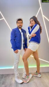 Deepti Sati Instagram - Hitting those beats along with @neeravbavlecha 😌
Remix and tag ! 

Thanks to @tannasweta 
Studio - @ukiyostudio.in 

.
.
.
#reels #reelsinstagram #trends #instagood #feelitreelit #feelkaroreelkaro
