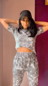 Deepti Sati Instagram - Felt it so reeled it ! 🤪✌🏻
Wearing this lovely Coord by @vesture_desire ♥️
#followingthetrend #feelitreelit #trendingreels #dance #reelsinstagram