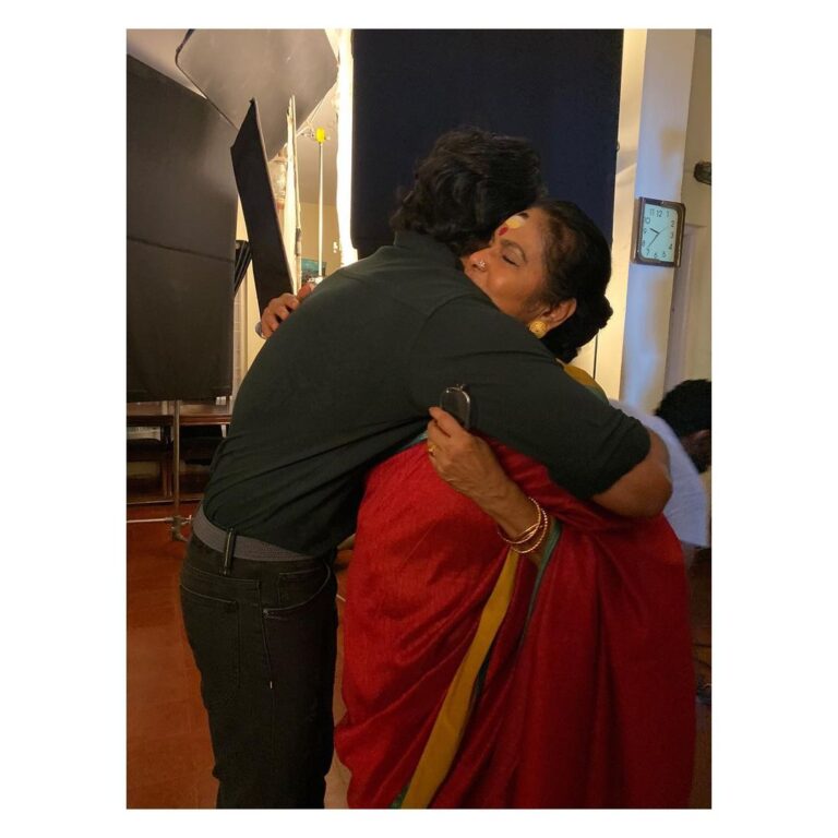 Dulquer Salmaan Instagram - My best on screen pairing. The most love I’ve felt for a co actor. As an actor she was magic, wearing her genius as lightly as her smile. I’ve never felt more alive in a scene cause she transcended the written word. These pictures are from our last day together. I couldn’t let go and demanded hugs and kisses. She kept saying we should do a film where we are a mother and son constantly bickering. I thought we had time. Like how we began every text message to each other …. Chakkare Evideya ?? 🥺🥺💔💔 #lalithaaunty #endechakkarakutty #myhearthurts