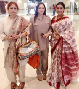 Fathima Babu Instagram - With the evergreen heroines of Indian cinema