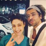 Gurleen Chopra Instagram - A Chance encounter with the great acting talent, mine n millions' favourite... meet the killer comedian mashhoor gulati aka Sunil Grover... positive atmosphere.....⭐️⭐️⭐️⭐️⭐️