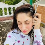 Gurleen Chopra Instagram - Kudrat di godd ch Beth k dekho, tuanu tuade banaye mahal mitti lagange 🌌 🏔 ... ਕੁਦਰਤ ਦੀ ਗੋਦ ਵਿੱਚ ਬੈਠ ਕੇ ਵੇਖੋ, ਤੁਹਾਨੂੰ ਤੁਹਾਡੇ ਬਣਾਏ ਮਹਿਲ ਮਿੱਟੀ ਲੱਗਣਗੇ 🌌 🏔 ...