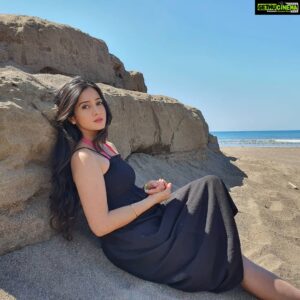 Harshika Poonacha Instagram - SKY above, SAND below and PEACE within ❤❤❤