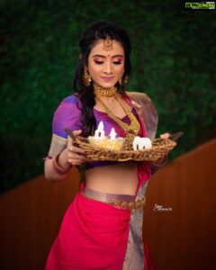 Harshika Poonacha Instagram - Happy Makara Sankranti 🙏 May this 2021 become the most fantastic year for you❤ . . . . . . Wearing beautiful @nineonine_designstudio MUH @makeover_by_mebitha @arpitha_karnik PC @arunkummar_portraits Jewellery @waymore.priyanka