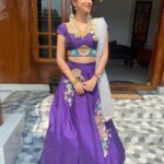 Harshika Poonacha Instagram - House warming glow ❤️❤️❤️ Thankyou to one and all for coming and blessing us 🙏🙏🙏 Wearing beautiful lehenga @sehari_priya_label Dupatta @saldanha_label #Harshihousewarming #Anugraha Virajpet, India