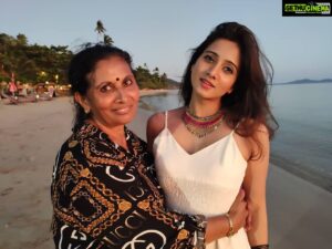 Harshika Poonacha Instagram - Thankyou for your Wishes❤ This was my first birthday without Dad and you all filled his place in my heart with somuch of love. Thnx to those beautiful videos and lovely voice and text messages . I'm indebted forever for the love that is showered on me ❤❤❤ Thankyou and blessed. Harshika Poonacha Kho Chang Island, Thailand