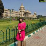 Harshika Poonacha Instagram - The Most beautiful #VIDHANASOUDHA 💖💝💞 Thankyou @vijaykarnataka for making me your chief guest for the Road safety walkathon 🙏 Always an honor to be a part of social awareness programmes 🙏 *ಯುವಕರೇ..... ನನ್ನ ಯುವತಿಯರೇ....* ನನ್ನ ನಡಿಗೆ ವಿಧಾನಸೌಧದ ಕಡೆಗೆ ಇದು ನಮ್ಮ ಗೌರವದ ಸಂಕೇತ ಇದರಲ್ಲಿದೆ ನಮ್ಮ ಜನರ ಹಿತ ನಮ್ಮ ಶಕ್ತಿಸೌಧವಿದು ಕರುನಾಡ ಹೆಮ್ಮೆಯಿದು ಆಡಳಿತದ ಪುಣ್ಯಕ್ಷೇತ್ರವಿದು ಎಲ್ಲರ ಪಾಲಿನ ದೇವಾಲಯವಿದು ಈ ಜಾಗವೇ ಪವಿತ್ರ ಇಲ್ಲಿ ಇರುವವರು ಆಗಬೇಕಿದೆ ಜನಮಿತ್ರ ಇಲ್ಲಿನವರ ಬಗ್ಗೆ ಜನರಿಗಿದೆ ಬೆಟ್ಟದಷ್ಟು ಅಕಾಂಕ್ಷೆ ಇಲ್ಲಿರುವವರು ಉಳಿಸಿಕೊಳ್ಳಬೇಕಿದೆ ಆ ನಿರೀಕ್ಷೆ ಎಲ್ಲರೂ ಒಟ್ಟಿಗೆ ದುಡಿಯೋಣ ರಾಗದ್ವೇಷವ ಬಿಟ್ಟಾಕೋಣ ಒಟ್ಟಿಗೆ ಸಾಗೋಣ ನಾಡನ್ನು ಸಮೃದ್ದವಾಗಿಸೋಣ ನಿಮ್ಮಯ ಪ್ರೀತಿಯ *ಹರ್ಷಿಕಾ........* Vidhana Soudha
