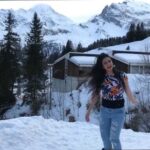 Harshika Poonacha Instagram - Around the World with Harshika, what’s the best things to do in Swiss Alps #harshikaponaccha #harshika_poonacha #harshikapoornaccha #harshikapunacchaofficial #aroundtheworldwithharshika @myswitzerland @myswitzerlandin @visitswitzerland @switzerlandtourism Switzerland