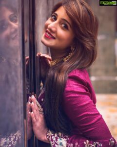Harshika Poonacha Instagram - Beauty is power,Smile is its sword❤️❤️❤️ #harshikaPoonacha #fashionista #actress #artist #fridaythoughts #diwali #nammabengaluru #mumbaiBeats #actress #fashionaddict #outfitoftheday #oftd #fashionable #streetfashion #mylook #ootdshare #fashioninspo #styleinspiration #instafashion #fashion #beauty #earlymornings