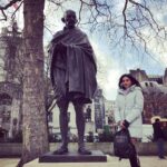Harshika Poonacha Instagram - HAPPY INDEPENDENCE DAY 🙏 Always was,Now I Am and Forever will be proud to be an INDIAN 🙏 JAI HIND Remembering #mahatmagandhi ji😇 #happyindependenceday #westminsterabbey #london #unitedkingdom London, United Kingdom