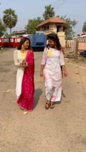 Himaja Instagram - 🌈Happy Holi Guys .. It’s celebration time HuHuHooHoo 😍 #holifestival @bhanuu_1006 @iam.savithri