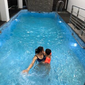 Ishika Singh Instagram - Jumped in water after a really long time … great welcome to the monsoon #monsoonseason #monsoonblues #pooltime #poolday #poolarea #swimmingtime #swimmingintherain #thankgod #pari #pyaaripari #pariopari #meripari