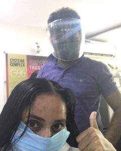 Ishika Singh Instagram - Totally felt safe .My favourite hair stylist Anand .Long due hair cut 💇‍♀️ #haircut #saloonvisit #saloonvisitafterlockdown @beyouncehairandbeautystudio