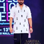 Jayasurya Instagram - Walking the ramp for the first time for Lulu Fashion Week as their style icon for 2018 !! Chess themed kurta n harem pants by my very own Saritha Jayasurya Design Studio 😍😍😍 https://www.instagram.com/sarithajayasurya_designstudio/