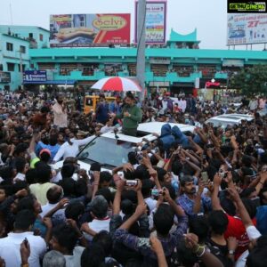 Kamal Haasan Instagram - திருப்பூரில் மக்கள் வெள்ளம் புதிய எல்லைகளைத் தொடுகிறது. வெற்றி நமதே எனும் ஆர்ப்பரிப்பில் நெகிழ்கிறேன். மாற்றம் சமீபித்து விட்டதென்பதை தமிழகத்திற்கு அறிவிக்கிறது கொங்கு மண்டலத்தின் சங்க நாதம்.
