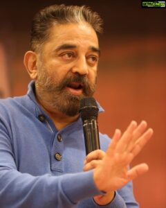 Kamal Haasan Instagram - ரேசன் கடையில் கொடுப்பது மாமனார் வீட்டு பொங்கல் சீதனம் அல்ல. தங்கள் சொந்தப் பணத்தைக் கொடுப்பது போல ஆளுங்கட்சி விளம்பரம் செய்துகொள்வது ஆபாசமானது. உயர்நீதிமன்றம் உத்தரவிட்ட பின்னரும் ரேஷன் கடை பிரச்சாரம் தொடர்வது குள்ள நரித்தனம். ஒரிஜினல் நரிகள் மன்னிக்க.