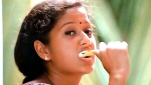 Laila Mehdin Instagram - The crazy Manju. 

Some say that the character resembles me, but i think Manju had so many different shades. 

#pithamagan 
#tamilcinema 
#tamilmovies 
#bestfilm 
#tamilactors 
#lailalaughs
