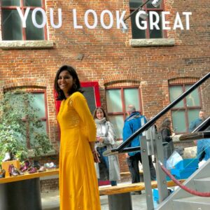 Lakshmi Priyaa Chandramouli Instagram - The universe has been kind, showing me pretty pretty things and blessing me with great people in my life :) Thank you for all the birthday wishes. Having a great day! #happybirthdaytome  #sakura #vancouvercherryblossomfestival  #oldspagettifactory #Goodday #missinghomethough #yellow #thankyouuniverse
