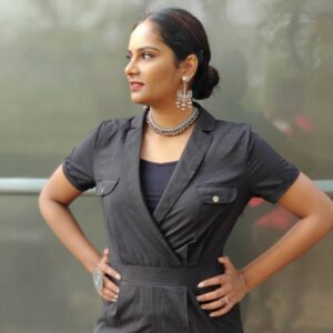 Lakshmi Priyaa Chandramouli Instagram - Dressed up for #Karnan audio launch with so much excitement. Really really can't wait to watch this film! Just listening to everyone who has seen the film talk about it is giving me adrenaline rush. Haha.. Phew! Waiting eagerly for April 9th! This is awesome 😀 
.
.
.
📸 Caravan anna Gokul
Clothes, make up, hair and styling by me with expert consultation by @studiodaksh 
Jewellery: @tokakoka.studio (I'm in love with this page. They have one of the best collection of jewellery I've seen. Very very good looking and in trend stuff!)
#Karnan #KarnanAudioLaunch #KarnanMovie #ActorsLife #LakshmipriyaaChandramouli #KarnanArrivesOnApril9 #ExcitedMax #Gratitude #GoodtimesAhead