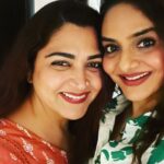Madhoo Instagram - Happy happy birthday dearest darling @khushsundar 💞💞💞💜💃💃💃💃