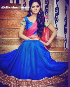 Madhumila Instagram - Call for all the beauties there🤗😍
I'm available for all your makeover needs in town!!! DM for all your bookings!!! #bridalmakeupartist #hairstyles #proms #partymakeup #mua #torontomakeupartist