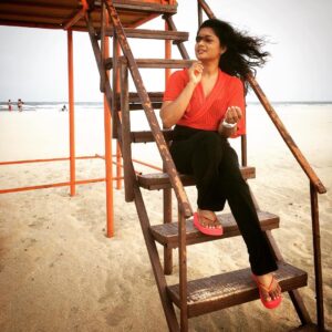 Madhumila Instagram - "You can't stop the waves but you can learn to surf" 💕 #quotesaboutlife #freethesoul #intoxicatemysoul 📸 @gjvishnusnazzy
