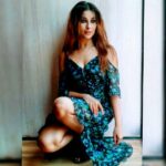 Madhuurima Instagram – I look like a damsel lost in thoughts ……… 🙄🙄. #thoughtoftheday #bluesky #blueeyes #blueheeler #green #greenyourfeed #dress