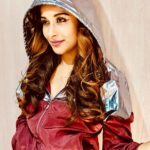 Madhuurima Instagram - You can have anything you want in life if you dress for it . . Thanks- @jay_varia22 . . Outfit- @shein_in @sheinofficial 👗👗👗, . . Link :  https://bit.ly/2I1IJUR Search iD : 556805 . . Use code “nyraaQ2" and u can enjoy ₹200 off orders over ₹2000 . The code is valid to 30th June 2019 . . #shein #sheingals #actor #cute #lovewithme #gratitude #instalove #cute #gorgeous #ad #promotion #brands #pink #eyes #divyadrishti #nyrabanerjee #instantbollywood
