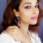 Madhuurima Instagram - Thank u somuch @regalia_ornaments for this lovely set of jewellery. They compliment my look so well and lifts me up. #brands #jewellery #junk #junkjewellery #love #nyrabanerjee #divyadrishti #bollywood #starplus #pinkvilla #actors #shoot