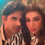 Madhuurima Instagram - Timepass on the sets of #HELLLOJEE WITH @rahulsharma777 @altbalaji @vishal.watwani @shanewazsabir @baljitsinghchaddha @ashwaryvats @kashan_22 #explore #video #videos #cinema #movie #bollywood #webseries #instadaily #indianwebseries #webstagram #nyrabanerjee #celebrity