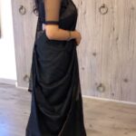 Misha Ghoshal Instagram - Black saree is always 🖤🖤🖤