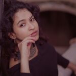 Misha Ghoshal Instagram - Stick to wat u say ❤️ as promised posting a new set of pics from my #photoshoot #quarantinelife #black PC: @sabs_giri Eldams Road
