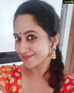 Miya George Instagram - Whole fmly together for Onam celebration.. 
Happiest onam wishes to each one of u ❤