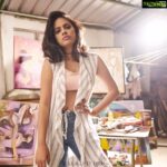 Nandita Swetha Instagram - All time fav pic Clicked by @bhagathmakka . . #pondicherrydiaries #pondicherry #click #makka #casuals #poser #sassy #rawpic #shorthair #nomakeup #instapic #instagram #instadaily #hashtags #trending #look #lookbook #tamilnadu #actress #southactress #nanditaswetha