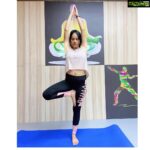 Nandita Swetha Instagram - #Yoga I love doing yoga. It makes lots of difference in my life. When I started initially it was really really tough n was about to give up. But it also challenges you to be strong and stable. Once you catch hold of it you wil love doin yoga. Be healthy n do physical activities every day 📸📸📸 @ajay_.leo #yoga #workout #poser #dhyana #peace #healthy #dailydose #bangalore #calm #photo #instapic #instagram
