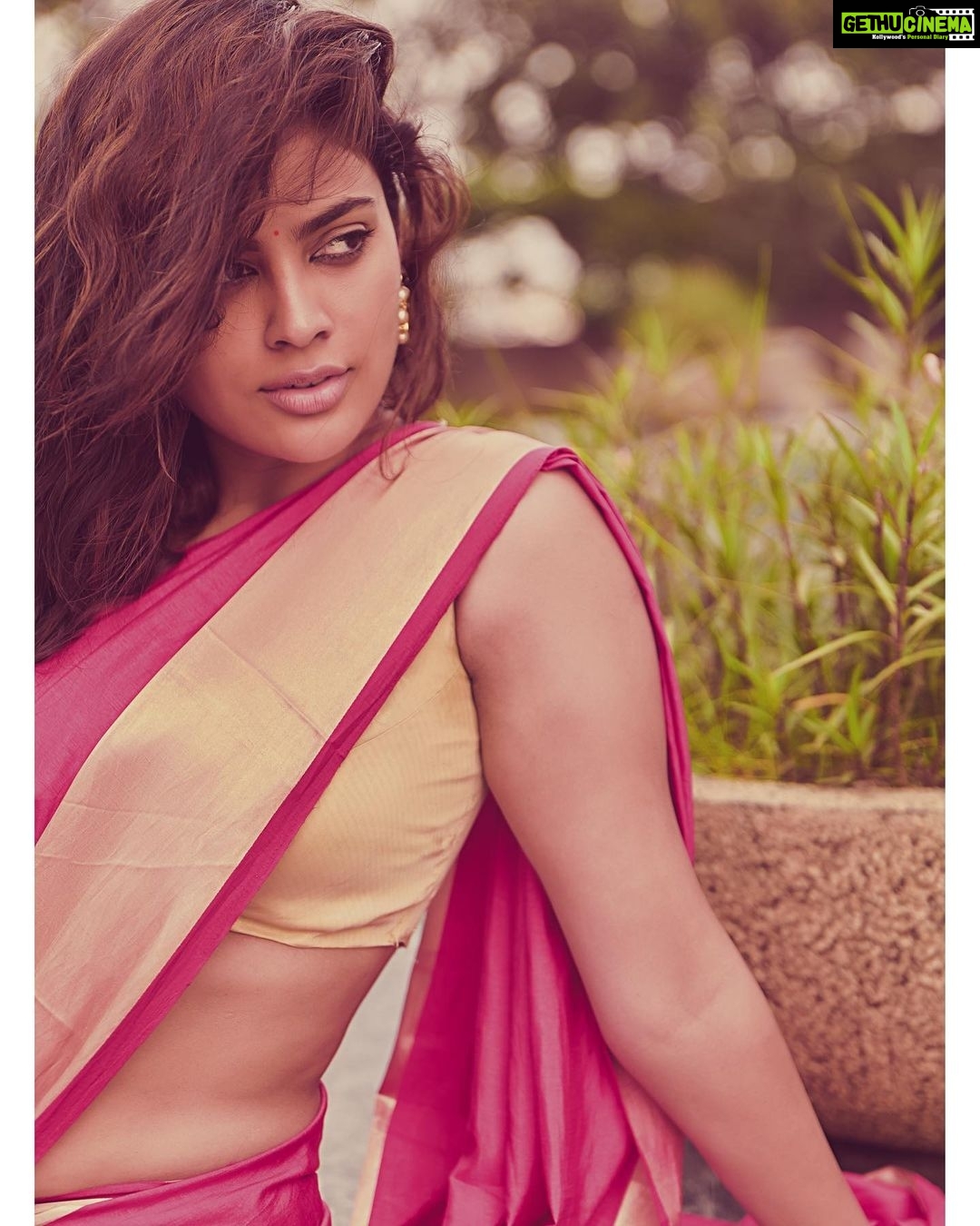 1080px x 1350px - Actress Nandita Swetha HD Photos and Wallpapers November 2019 - Gethu Cinema