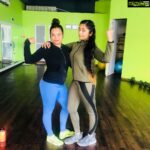 Navya Nair Instagram – Me and my Brenda darls ###fitness-freaks##trainer ##friend😘😘😘😘