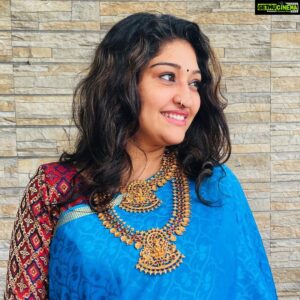 Neelima Rani Instagram - Money can’t buy people but our attitude and humbleness creates wonders around us ❤️ try it to believe it 😍
Jewellery by @saiimitationjewellery 
Navaratri day 1