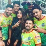 Neetu Chandra Instagram - They are funny they are sincere and they are the master of their game #vivoprokabaddi @patnapirates ❤ #patnapirates 😇🤗 See you all on the 15th of Nov. 2018 ❤😘😍💪💪💪💪 Mumbai, Maharashtra