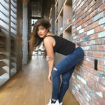 Neetu Chandra Instagram - The grid makes it cool! #Hair #wear I #swear 🤣😂 Casual will always be in #fashion n #Style ❤ Finally, my house is ready to welcome me! #Losangeles