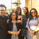 Neetu Chandra Instagram - Remembering #Jagmohanmundra our Jag sir wd his entire family #Chandramundra his wife #Smritimundra his daughter #Christan his son in law #Ladoo his granddaughter n his very close friend #Poonamdhillon on d day, he left us, yrs ago.Cherishing his memories n food he loved.Miss U😘 #kids are #god s #gift ❤🙏 Ventura Boulevard