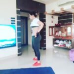Neetu Chandra Instagram - Today indoors #workout #abs #gym. Do it or do it , you have 2 options !! 😂😂😂 I love you all 😙😙😙😙 #Bollywood #hollywood Curves is what matter !!