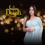 Neetu Chandra Instagram – Diwali is all about those beautiful moments with your loved ones. Have a great celebration with those that matter. #HappyDiwali!