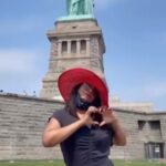 Neetu Chandra Instagram - Couldn't resist this catchy trend!☺ #statueofliberty #newyork #reelitfeelit