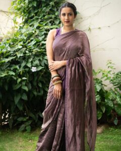Niharika Konidela Instagram - 💟
@_deepthee_ 
@sachdeva.ritika 
@jukalker 
@stories_throughthelens