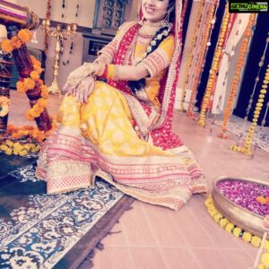 Paridhi Sharma Instagram - Just clicked 😊 @tanmaisaksena